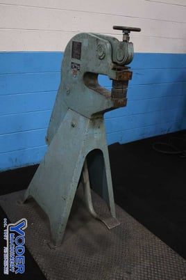 Marchant #12F, shrinker/stretching machine, 12" throat, foot pedal, 70000 lb.tensile strength, #74900 - Image 3