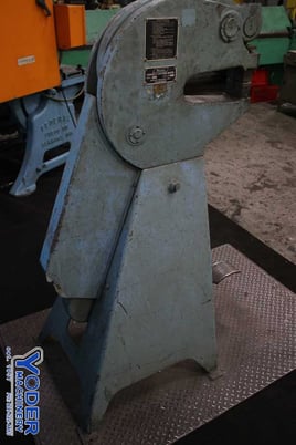 Marchant #12F, shrinker/stretching machine, 12" throat, foot pedal, 70000 lb.tensile strength, #74900 - Image 7