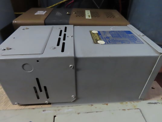 .5 KVA General Electric, 9T91B7151, voltage stabilizer 95-130 Volts, 1 year warranty - Image 3