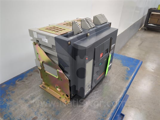 2000 Amps Square D Merlin Gerin Masterpact Nw20 H Eo/bi Wg3ffv33a9cfxfxcax 120 Volts AC Control, Micrologic - Image 8