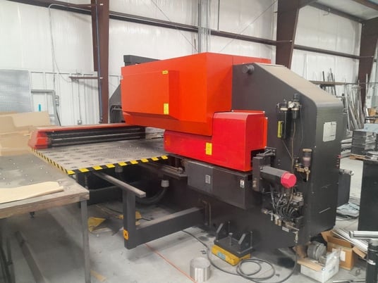 30 Ton, Amada #Pega-357, 58 station, automatic index, 50" x 72" sheet, 4.5" hole, 350 SPM, Fanuc 04PC, 1999 - Image 2