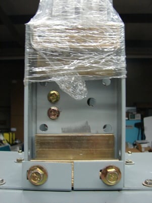 225 Amps, Cutler-Hammer / Eaton bus plug, SNV98046-A04 - Image 1