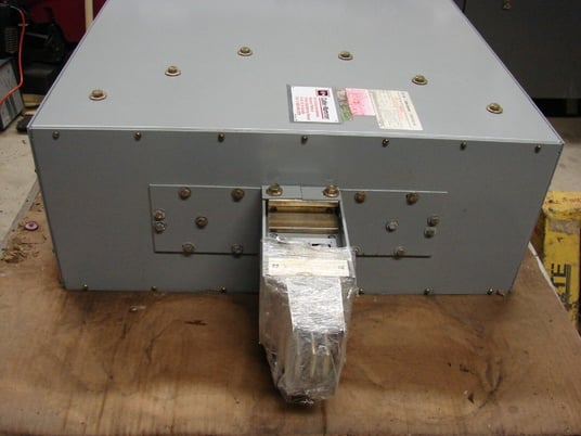 225 Amps, Cutler-Hammer / Eaton bus plug, SNV98046-A04 - Image 9