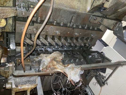 U.S. Baird #219, transfer press, 1.5" stroke, mechanical clutch 10 Op die set, 3 HP - Image 3