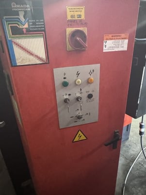 242 Ton, Amada #HFB-2204, hydraulic press brake, 14' overall, 148" between housing, 7" stroke, Operateur OP2 - Image 6
