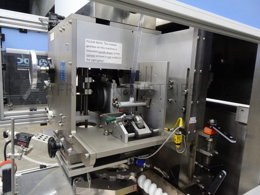 PDC #75-M-ID, automatic shrink sleeve labeler and tamper evident, up to 400 containers per minute, Allen - Image 2