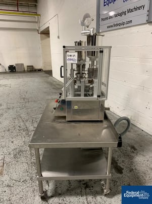 Dott Bonapace #InCap, Capsule Filler, 110 volt, CE rated, serial# 40/99, 1999 - Image 4