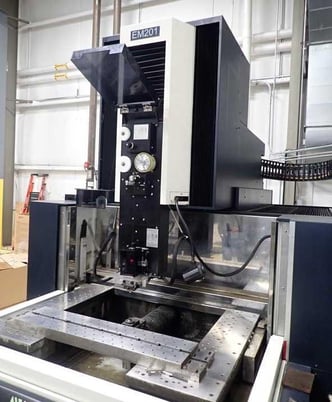 Makino #U86, CNC wire Electrical Discharge Machine, 31.4" X, 23.6" Y, 20.47" Z, U & V Axis, 48" x35.8" table - Image 4