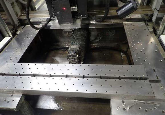 Makino #U86, CNC wire Electrical Discharge Machine, 31.4" X, 23.6" Y, 20.47" Z, U & V Axis, 48" x35.8" table - Image 6