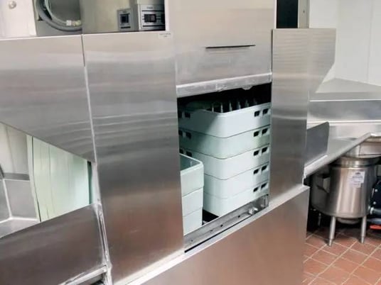 Hobart #C44A, Dishwasher Line, 222" x 70" stainless line, 208 V - Image 3