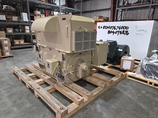 1000 HP 3600 RPM General Electric, Frame 8210/11S, weather protected enclosure type 2, Sleeve, 2300/4160 - Image 1