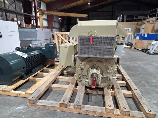 1000 HP 3600 RPM General Electric, Frame 8210/11S, weather protected enclosure type 2, Sleeve, 2300/4160 - Image 2