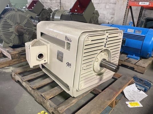 200 HP 1800 RPM Reliance, Frame 5005S, Drip-Proof Ball Bearing, 4160 Volts - Image 3