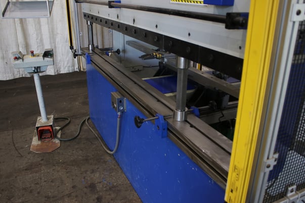 80 Ton, Darley #EHP80-25/20, hydraulic brake, 8.4' OA, 180-1/2" between housing, #74050 - Image 4