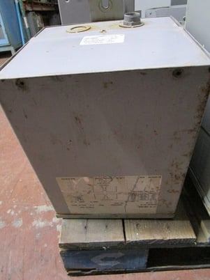 7.5 KVA 240x480 Primary, 120/240 Secondary, Cutler-Hammer transformer S20N11S07N, 3R - Image 1