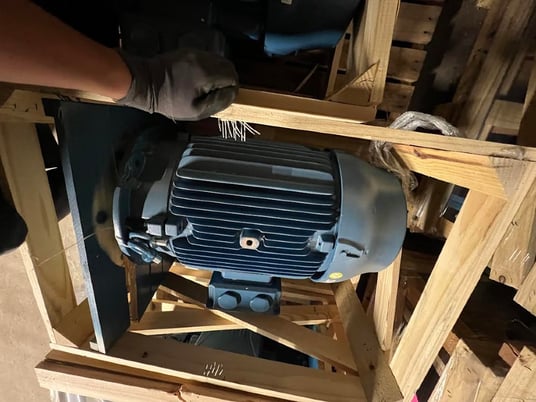 40/50 HP 3570 RPM Weg, Frame 200L, D-Flange(B5), 30 KW, VSS, vertical solid shaft, 460YD, 6-Leads, 1.25SF - Image 1
