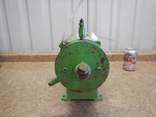 Pulsafeeder #680-S-E, Diaphragm Metering Pump, 9.2 GPH, 1.5" diameter Piston, 100 psig, 40:1 Gear Ratio, NEW - Image 3