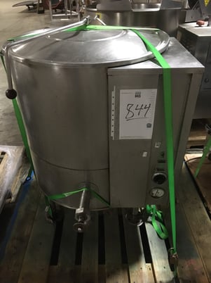 40 gallon Crown #KELS-40F, stationary electric steam kettle with Stainless Steel E-Z lift cover, 50 psi @ - Image 1