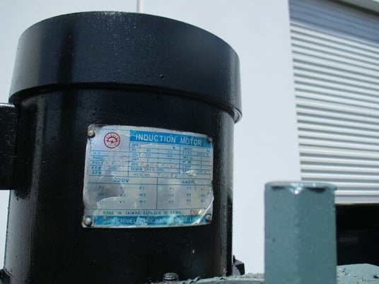 Webb Champ, Milling machine w/chrome ways, variable speed, 10" x50"table - Image 5