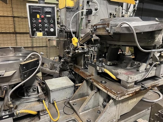 Warren #WRA-1000, rivet assembly machine, assembles mandrel & blind rivets, 1993 - Image 2