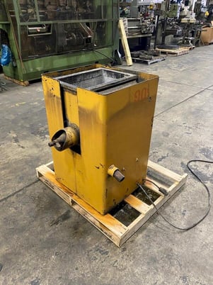 Royson, vibratory finisher, 17" x 10-1/2" x 15" deep tub, polyurethane tub liner, 115 V. - Image 4