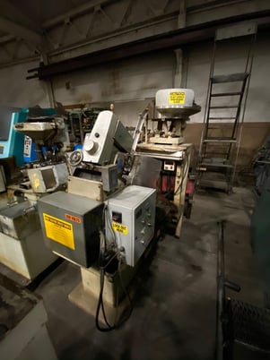 5/16" Snow #NT-2, single spindle nut tapper, 2" tap head stroke, 4000 tapped holes/hour - Image 2