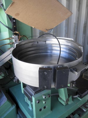 Warren #WT-500, high speed thread roller, 100-150 PPM, 15" vibratory bowl - Image 5