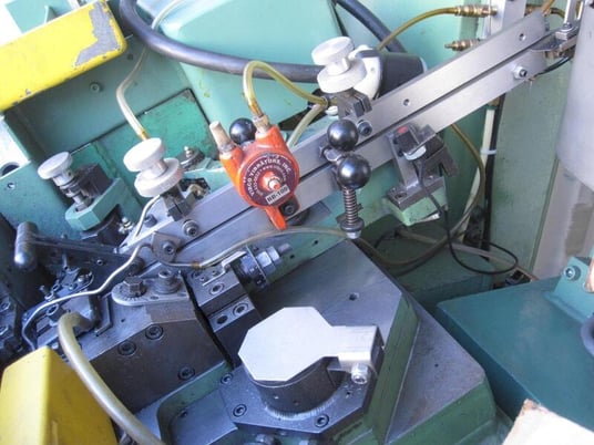 Warren #WT-500, high speed thread roller, 100-150 PPM, 15" vibratory bowl - Image 6