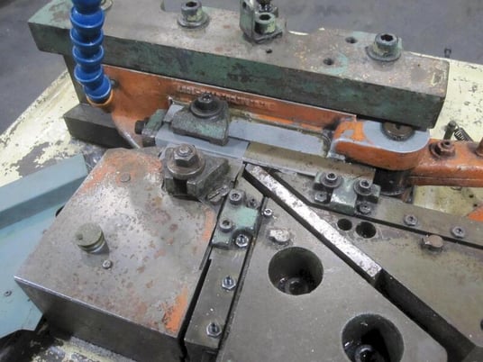 3/16" x 1-1/2" Hartford #190, horizontal hand feed thread roller, adjustbale pitman, 100 PPM, 3 HP - Image 2