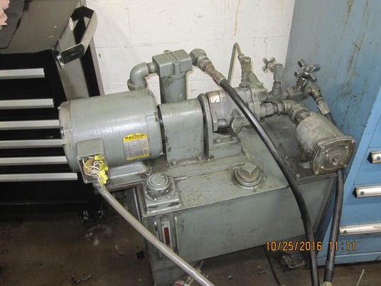 1-3/8" x 3-1/8" Reed-Prentice #B210, 2 die cylindrical thread roller, 5 HP, infeed only, hydraulic tank - Image 4