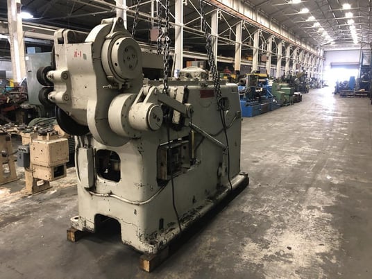 Ajax #6, in line wire drawer, 1-1/4" wire diameter, 2" stroke, mechanically powered pre-feeder, 1953 - Image 1