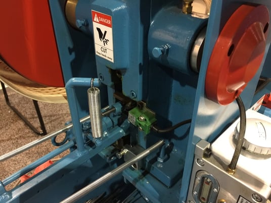 .118" Hariton #WSC-102A, automatic wire straightening & cutoff machine, brand new, 2015 - Image 7