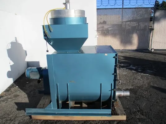 Mann & Hummel Una-Dyn-Protec, plastic mixer - Image 1