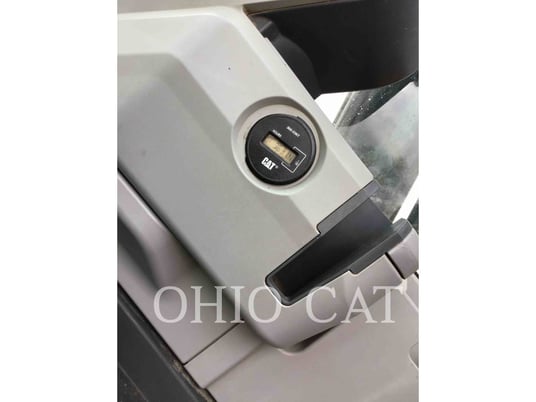 Caterpillar 323FL TC, Crawler Excavator, 3532 hours, S/N: YEJ10295, 2017 - Image 5