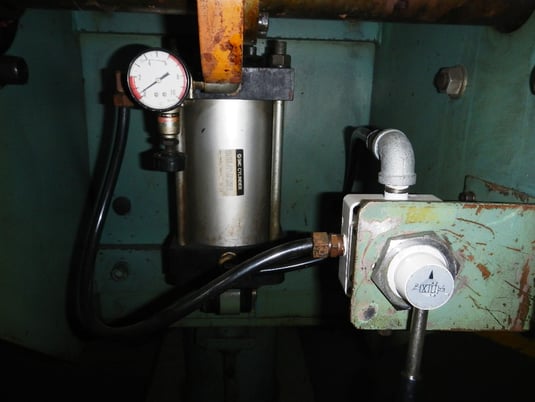 3300 lb. Orii / Amada #MTW03TAAAASZ, double end uncoiler, 12" width, 48" outside dimensions, 16.5"-20.5" ID - Image 4