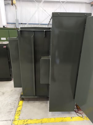 300 KVA 13860GY/8000 Primary, 600Y/347 Secondary, 3 phase, Padmount Transformer, New - Image 3