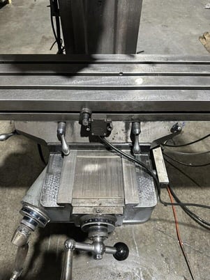 Bridgeport #12BR25, Turret Mill, 2 HP, Mdl 2J VariDrive Head, Power Crossfeed, Vice, 1977 - Image 7