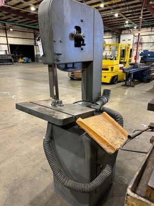 20" Delta Milwaukee, vertical band saw, tilting table, brake, upgraded blade guides, S/N 1817-A - Image 4