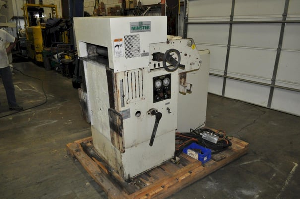 20" x .187" Minster #MEF4-20, servo feeder, pilot release, pendant jog - Image 4