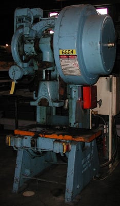 60 Ton, Federal #F5-0BI-BG, air clutch & air brake, dual palms, 1976, tag #14267 - Image 1