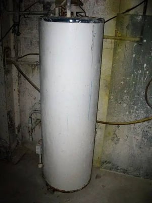 34000 BTUH Rheem #21V40-7 Fury hot water heater, 40 gallon, 5"-14" inlet, serial #RN 0797106316 - Image 3