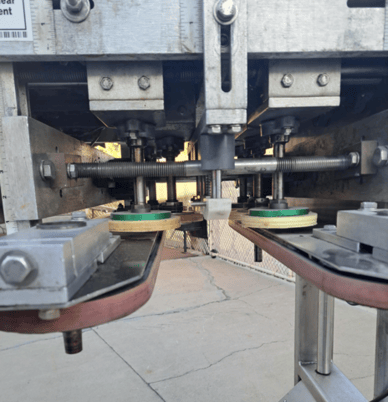 ELF #ACT600R, Inline Capper/Torquer Machine, 6-Spindle, adjustable gripper belts, 25-110 mm Caps - Image 5