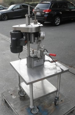 Dillin, Manually Operated Steam Capper, 115/230 V - Image 2