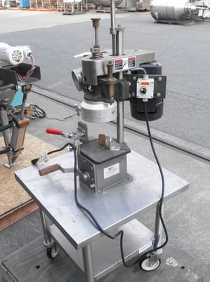 Dillin, Manually Operated Steam Capper, 115/230 V - Image 3