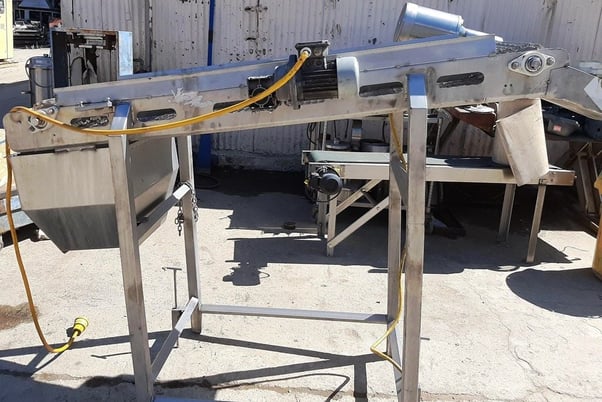 20" wide x 5.5' long, Stainless Steel Dewatering Belt Conveyor, 44" infeed, 50" discharge, 16" x 20" x 20" - Image 2