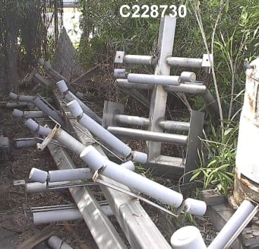 25" wide x 49' long, Stainless Steel Conveyor, (3) sections drive, 14.5" L x 3" diameter Center roll, 3.5" L - Image 3