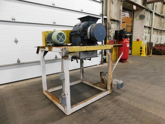 Jeffrey #PUL, 15 x 28 swing hammer pulverizer, 15 HP, 3520 RPM, 3 phase - Image 2