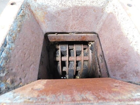 Jeffrey #PUL, 15 x 28 swing hammer pulverizer, 15 HP, 3520 RPM, 3 phase - Image 9