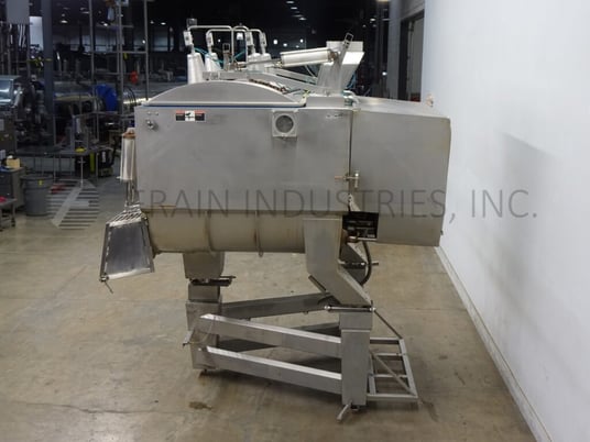 160 cu.ft. Wolfking #TSMV-3250L, Stainless steel, dual trough, vacuum paddle blender, (2) 20 HP drives, with - Image 4