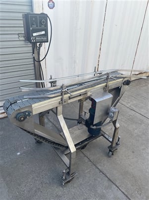 7" wide x 4.5' long, Stainless Steel Portable Belt Conveyor, 1/2 HP, 1750 RPM, 90 V - Image 1